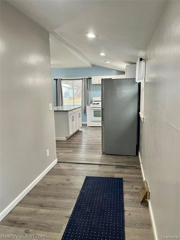 4723 4th Street, Columbiaville, MI 48421