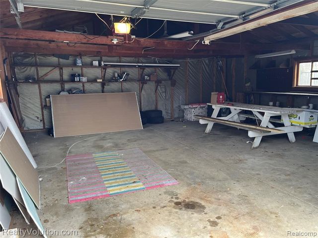 4723 4th Street, Columbiaville, MI 48421