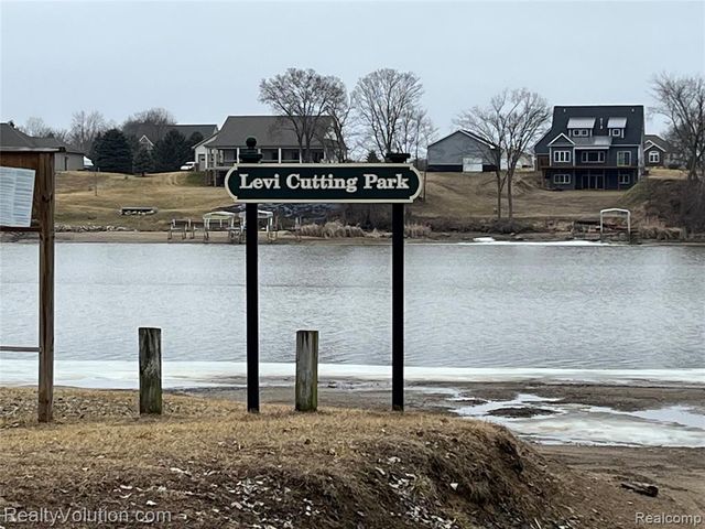 4723 4th Street, Columbiaville, MI 48421