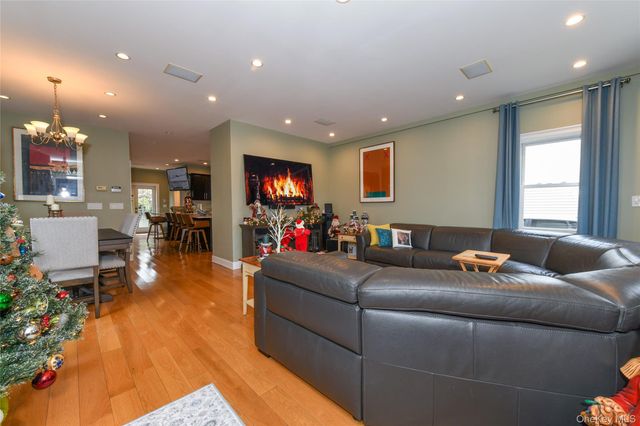 2688 Rosebud Avenue, Merrick, NY 11566