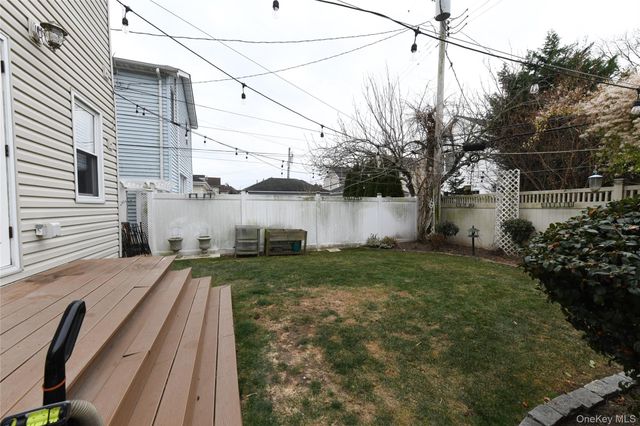 2688 Rosebud Avenue, Merrick, NY 11566