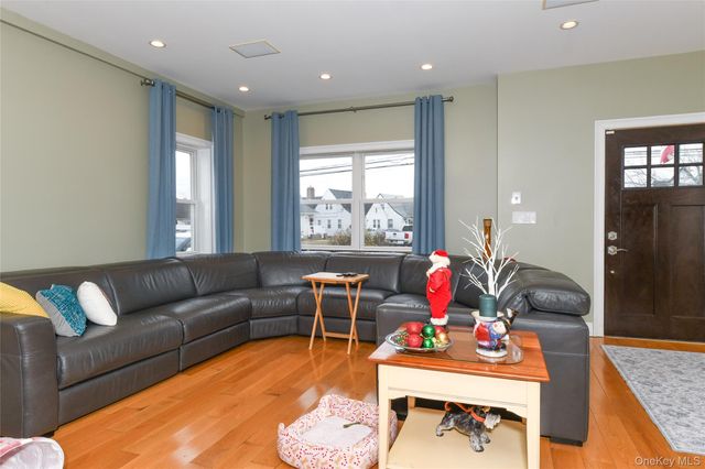 2688 Rosebud Avenue, Merrick, NY 11566