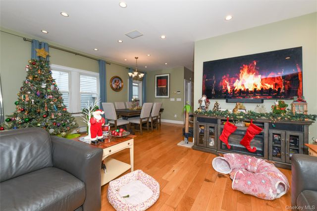 2688 Rosebud Avenue, Merrick, NY 11566