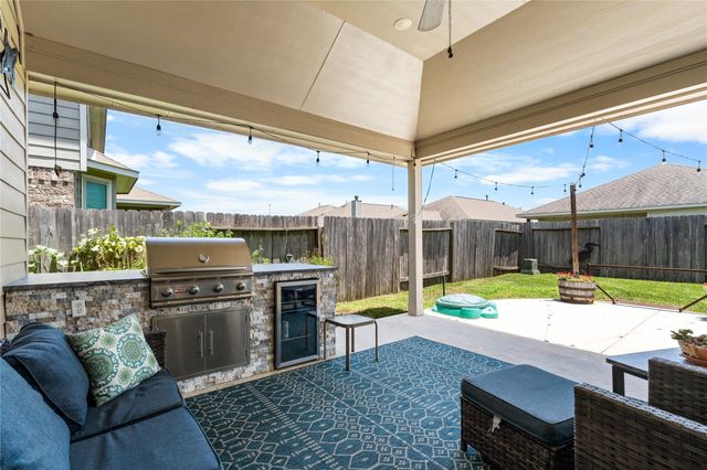 16226 Amber Brown Drive, Hockley, TX 77447