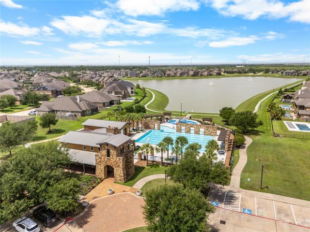 16226 Amber Brown Drive, Hockley, TX 77447