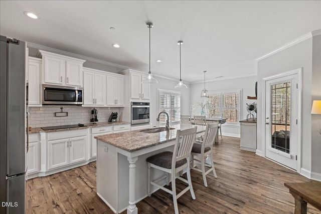 338 Oakhaven Drive, Holly Springs, NC 27540