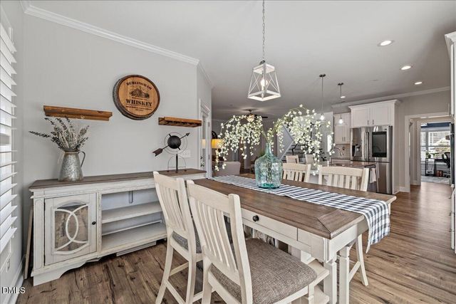 338 Oakhaven Drive, Holly Springs, NC 27540