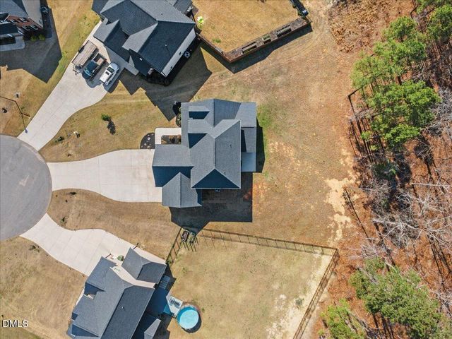 338 Oakhaven Drive, Holly Springs, NC 27540