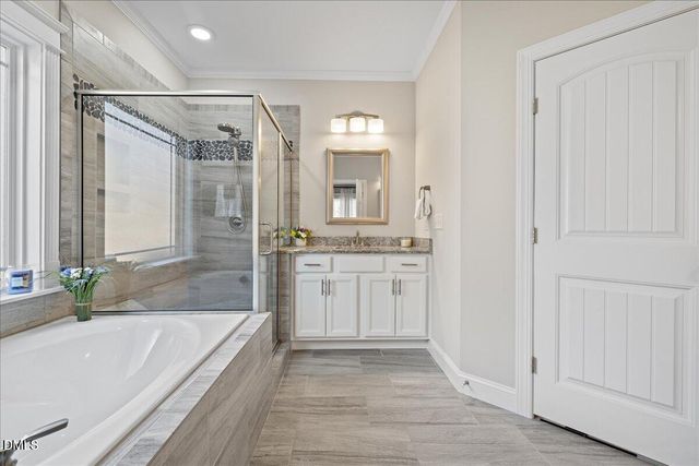 338 Oakhaven Drive, Holly Springs, NC 27540