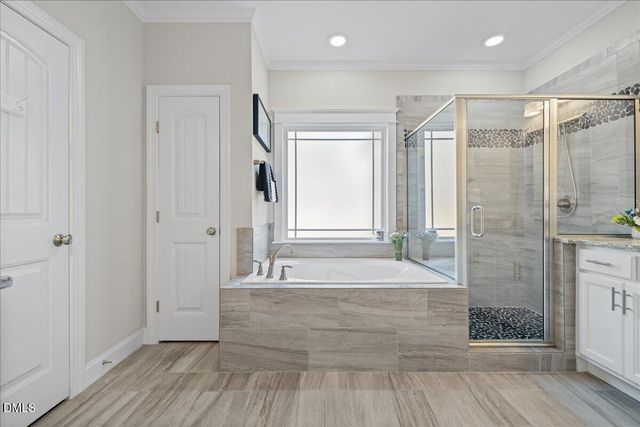 338 Oakhaven Drive, Holly Springs, NC 27540