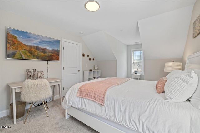 338 Oakhaven Drive, Holly Springs, NC 27540