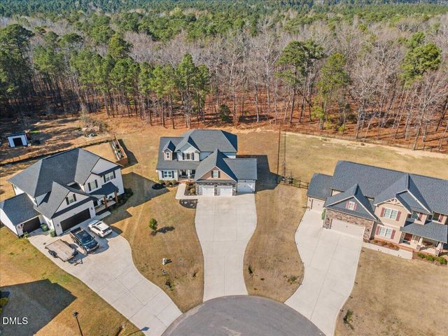 338 Oakhaven Drive, Holly Springs, NC 27540