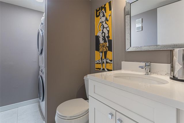 7600 SUN ISLAND DRIVE S 707, South Pasadena, FL 33707