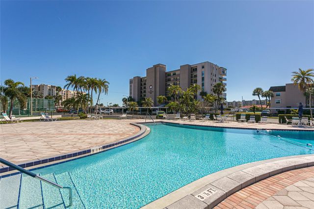 7600 SUN ISLAND DRIVE S 707, South Pasadena, FL 33707