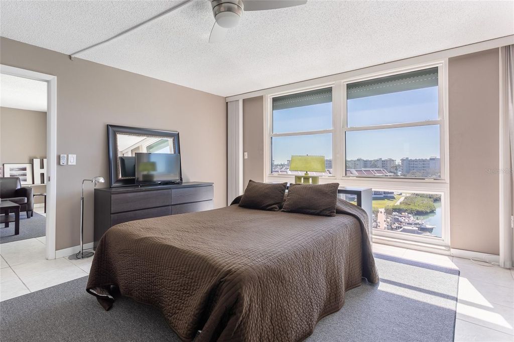 Image 11 of property listing at 7600 SUN ISLAND DRIVE S 707, South Pasadena, FL 33707