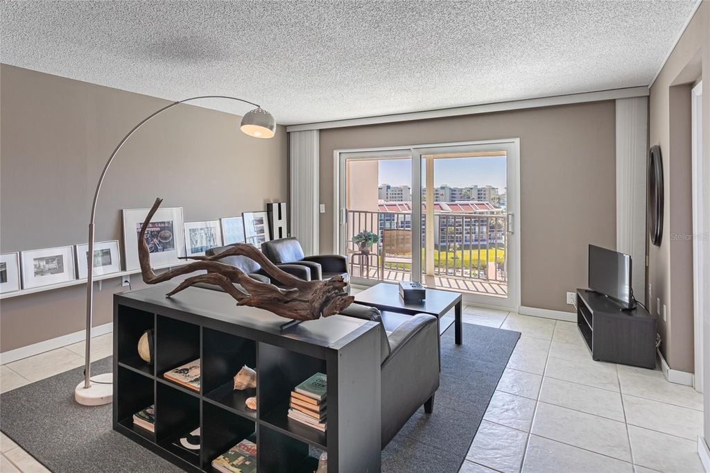 Image 19 of property listing at 7600 SUN ISLAND DRIVE S 707, South Pasadena, FL 33707