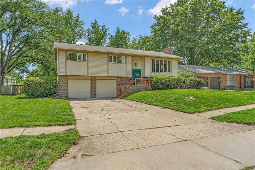 3409 Trail Road, Lawrence, KS 66049