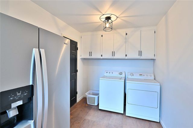 16 Toro, Santa Fe, NM 87508