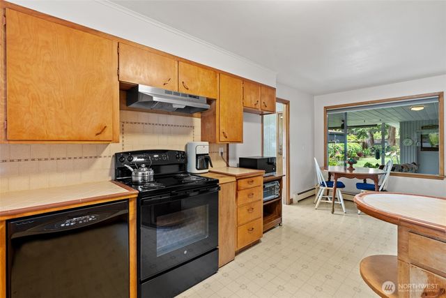 921 S 7th Avenue SW, Olympia, WA 98512