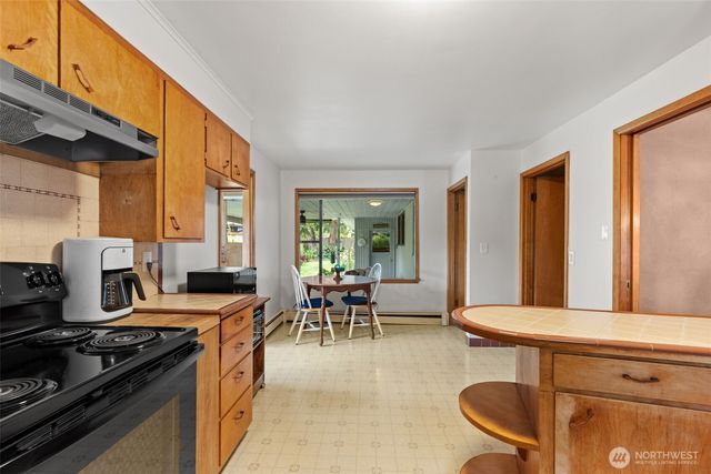 921 S 7th Avenue SW, Olympia, WA 98512