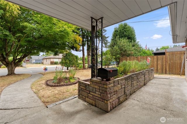 921 S 7th Avenue SW, Olympia, WA 98512
