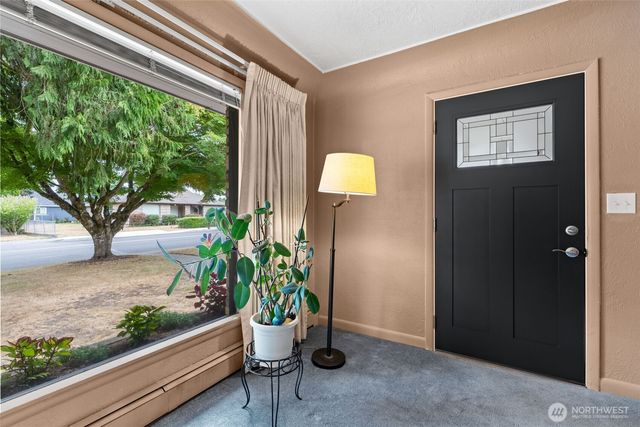 921 S 7th Avenue SW, Olympia, WA 98512