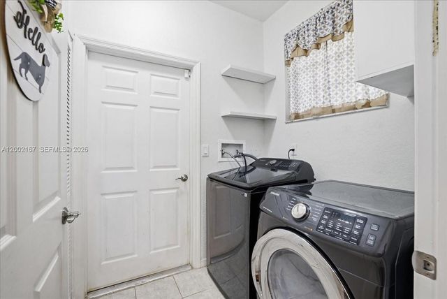 7600 S Aragon Blvd 1, Sunrise, FL 33322