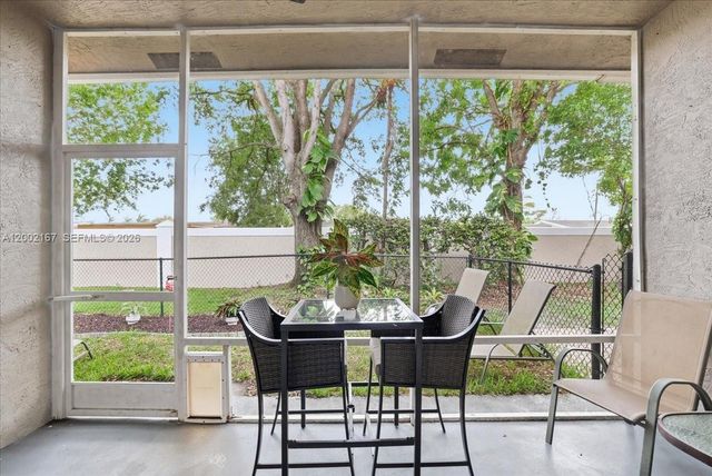 7600 S Aragon Blvd 1, Sunrise, FL 33322