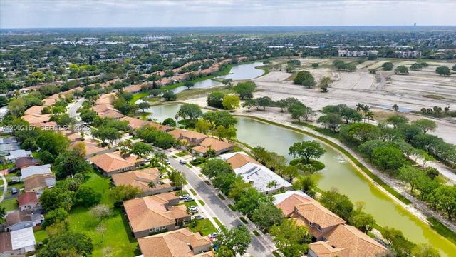 7600 S Aragon Blvd 1, Sunrise, FL 33322