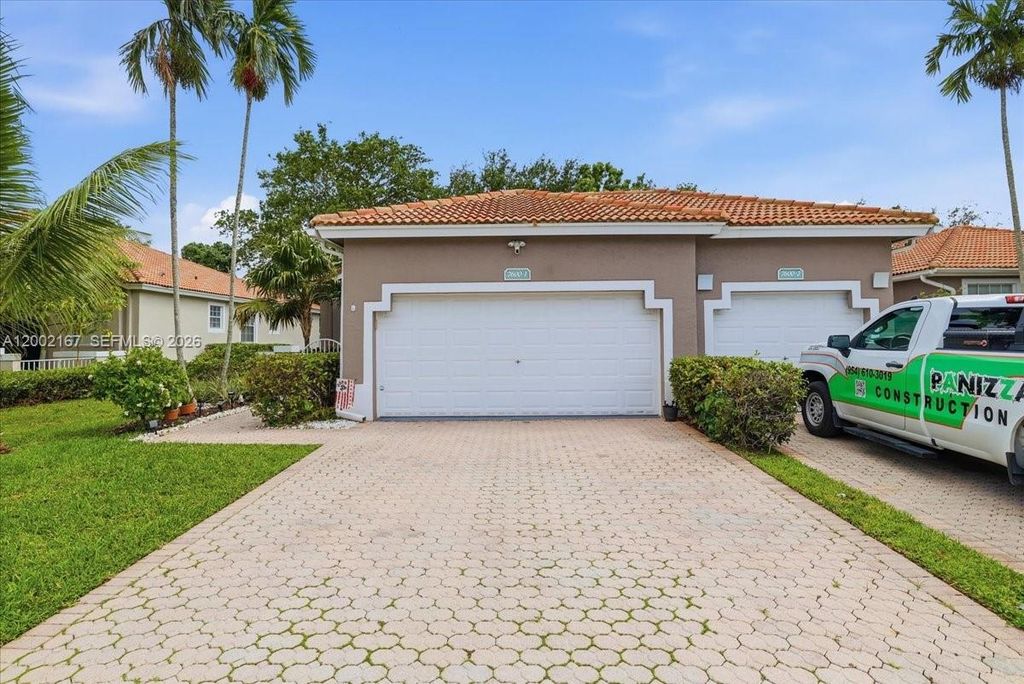 7600 S Aragon Blvd 1, Sunrise, FL 33322