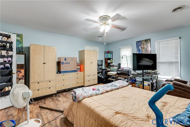 14300 Shale Pl, Chester, VA 23836