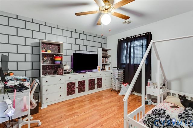14300 Shale Pl, Chester, VA 23836