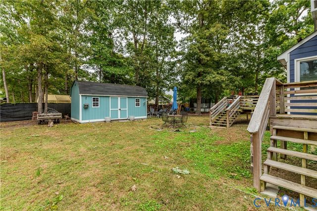 14300 Shale Pl, Chester, VA 23836