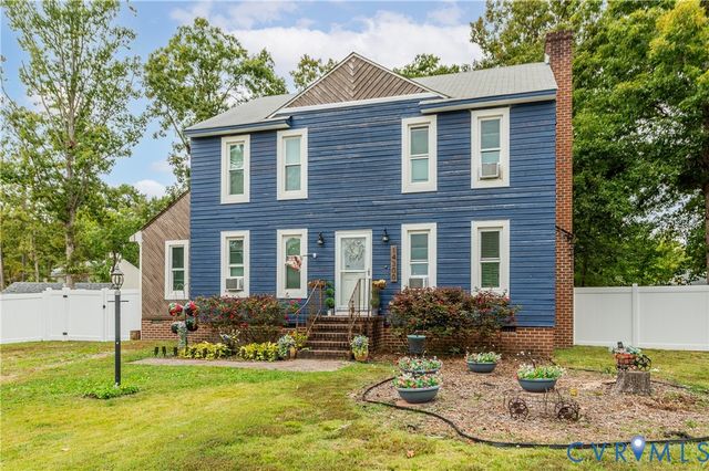 14300 Shale Pl, Chester, VA 23836