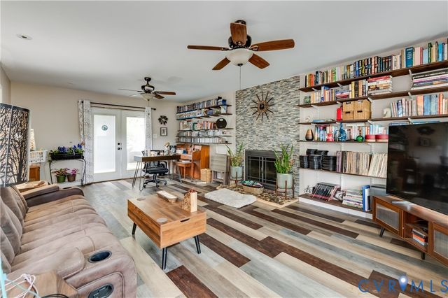 14300 Shale Pl, Chester, VA 23836