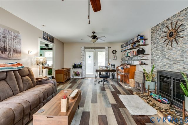 14300 Shale Pl, Chester, VA 23836