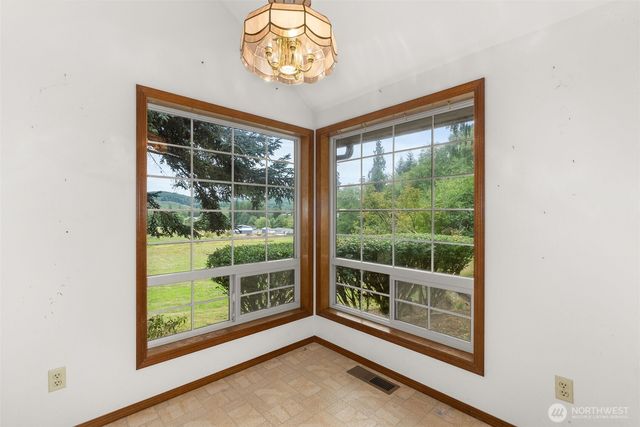 17 McKinney Road, Raymond, WA 98577