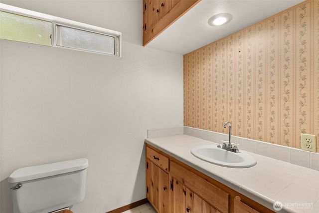 17 McKinney Road, Raymond, WA 98577