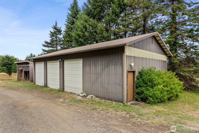 17 McKinney Road, Raymond, WA 98577