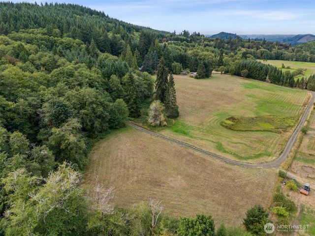 17 McKinney Road, Raymond, WA 98577