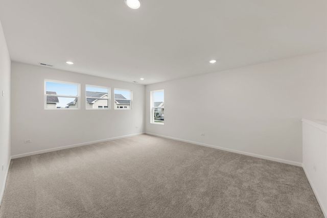 2680 Lawlor Lane, Naperville, IL 60564