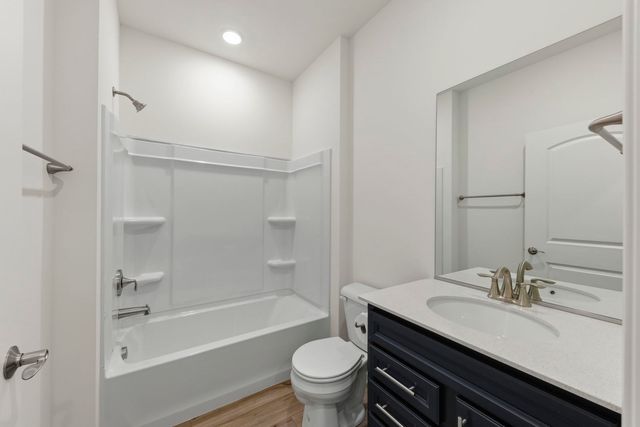 2680 Lawlor Lane, Naperville, IL 60564