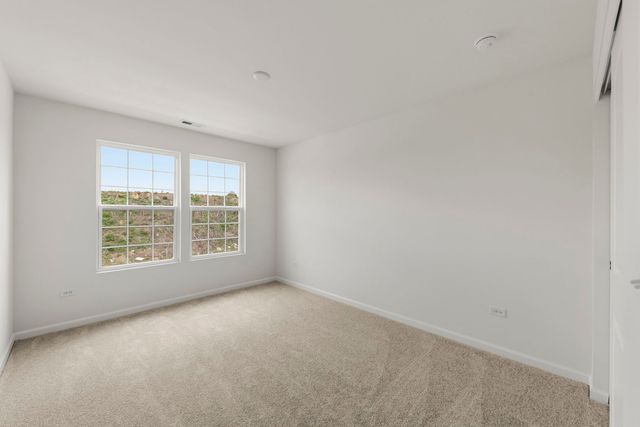 2680 Lawlor Lane, Naperville, IL 60564