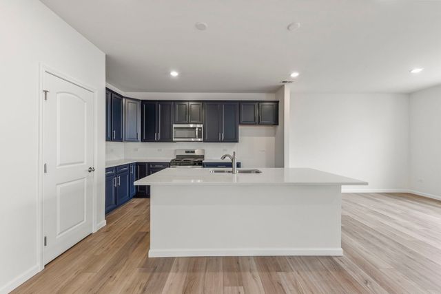 2680 Lawlor Lane, Naperville, IL 60564