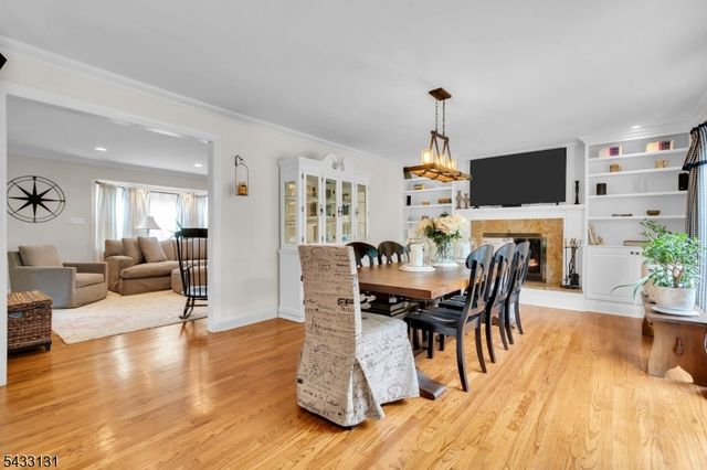 566 Glen Ridge Dr, Bridgewater Twp., NJ 08807
