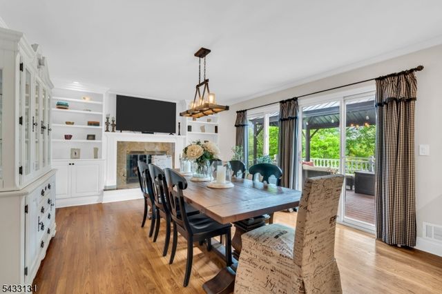 566 Glen Ridge Dr, Bridgewater Twp., NJ 08807