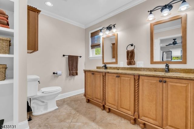566 Glen Ridge Dr, Bridgewater Twp., NJ 08807