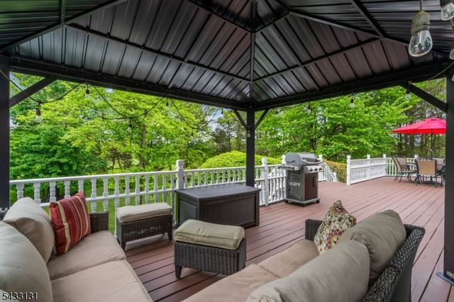 566 Glen Ridge Dr, Bridgewater Twp., NJ 08807