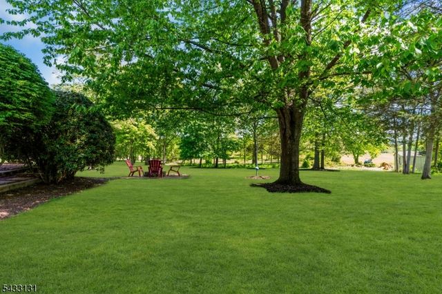 566 Glen Ridge Dr, Bridgewater Twp., NJ 08807