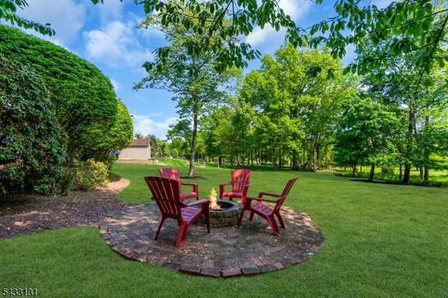 566 Glen Ridge Dr, Bridgewater Twp., NJ 08807